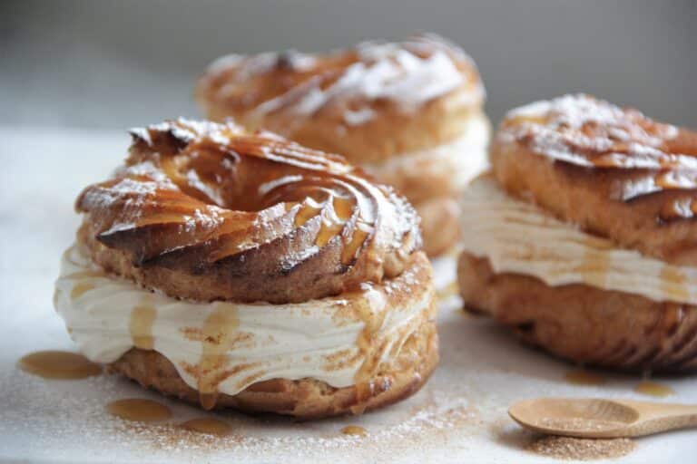 bolludagur - a picture of a round sweet pastry filled with cream and jam.